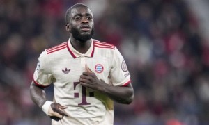 体图:于帕续约问题在于签字费分歧,拜仁具体询问格伊的情况